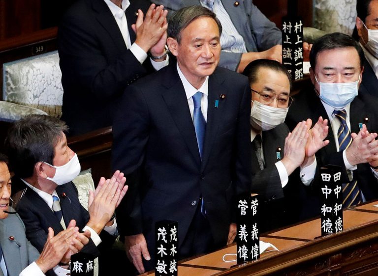 योशिहिडे सुगा बने जापानको नयाँ प्रधानमन्त्री