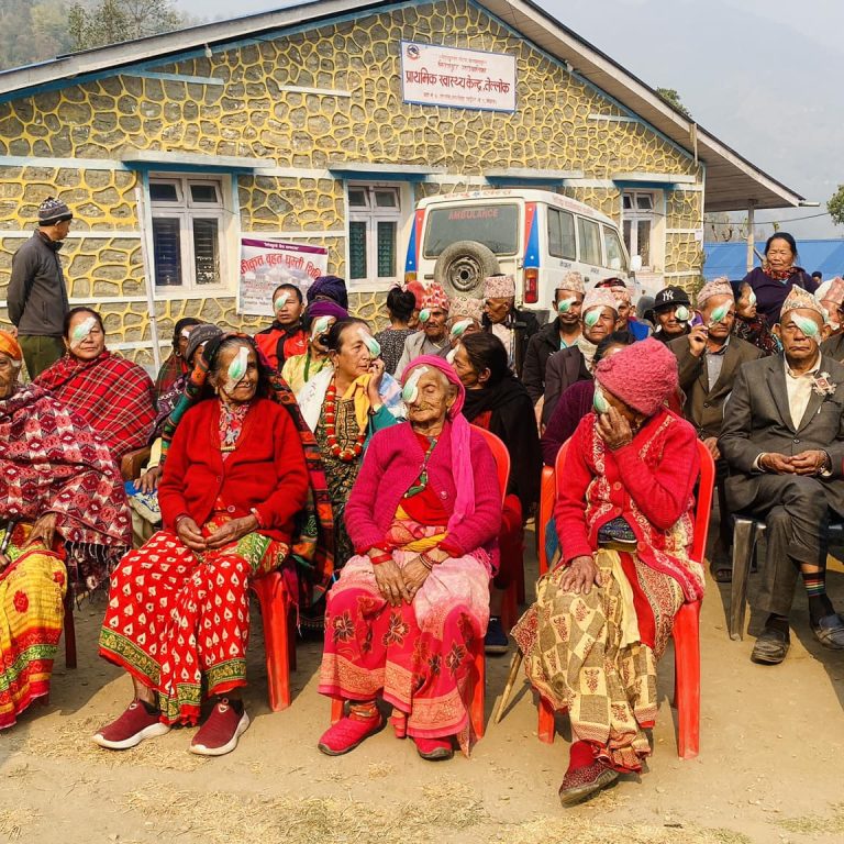 सिरिजङ्गा गाउँपालिकाको एकीकृत घुम्ति सेवा शिविर ः ८६ जना आँखाका रोगीले लिए शल्यकृया सेवा