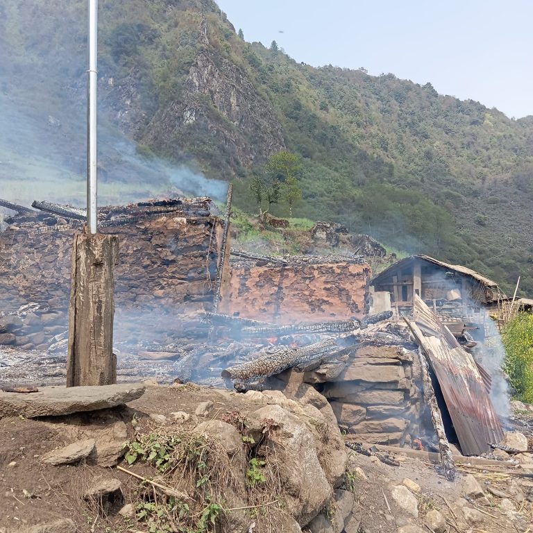 ताप्लेजुङको पापुङमा आगलागी,एक घर ध्वस्त