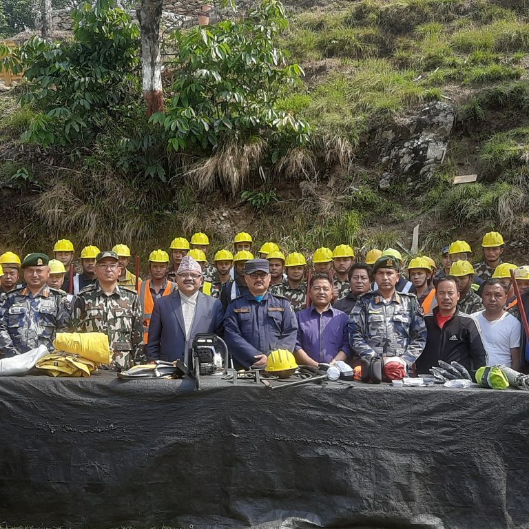 ताप्लेजुङमा विपद् बिरुद्ध नमूना अभ्यास शिक्षण गराईयो