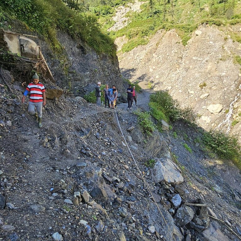 ताप्लेजुङको मैवाखोलाद्धारा मर्मतसम्भारका लागि पालिका क्षेत्रका १७ वटा सडक छनौट