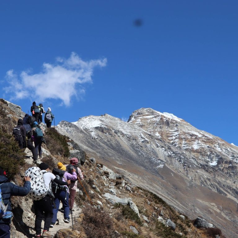 चालू सिजनमा ताप्लेजुङ आउने बिदेशी पर्यटकको संख्या अघिल्लो आवमा भन्दा बढी