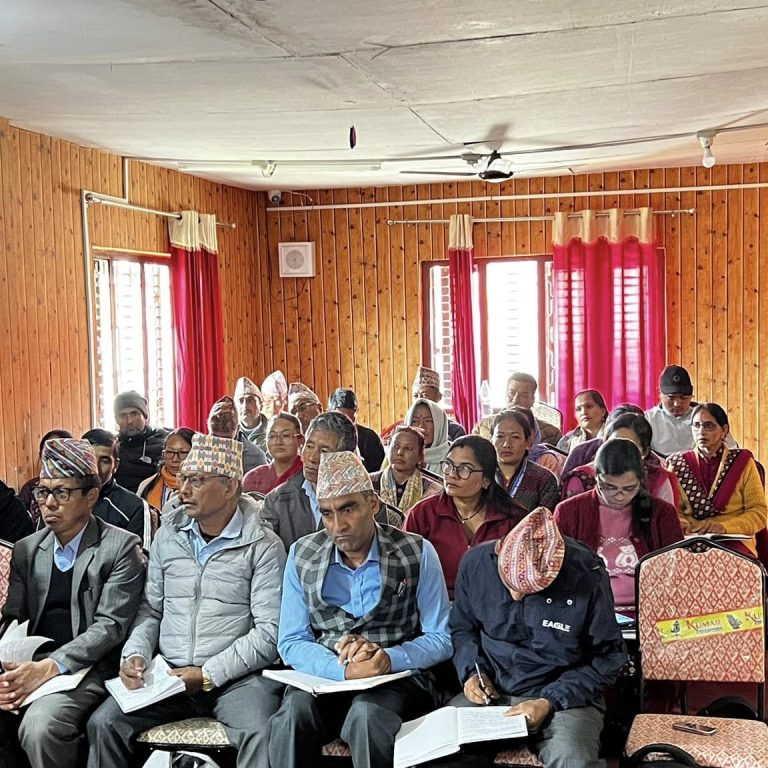 आठराई त्रिबेणीमा बिद्यालयका प्रधानाध्यापकको मासिक बैठक,सार्वजनिक शिक्षा सुधार प्राथमिकतामा