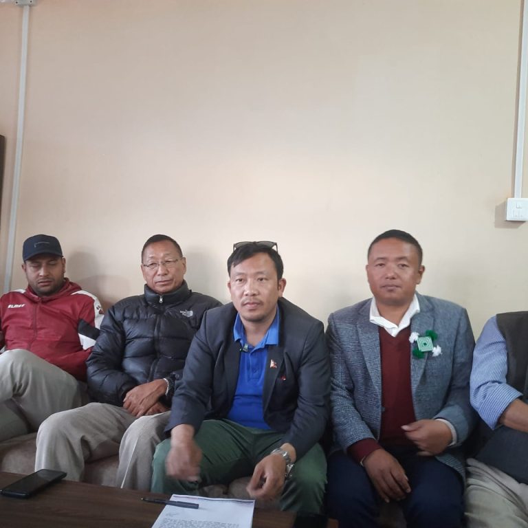 पार्टी सचिव भट्टराई माथि अराजक गतिविधि भएको भन्दै एमाले ताप्लेजुङ तथा मातहतका कमिटीको बिरोध