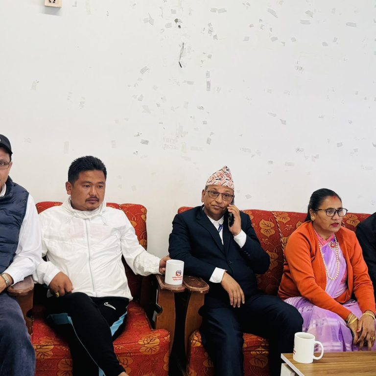 छुटेको पढाई भरण गर्न फुङलिङका सामुदायिक बिद्यालयमा बर्षे बिदाको १३ दिन पढाई हुने