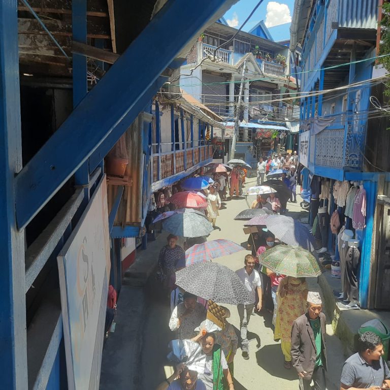 खोर हटाउन गरिएको उर्दी बिरुद्ध बङ्गुर तथा सुँगुर पालक र व्यवसायी सडकमा