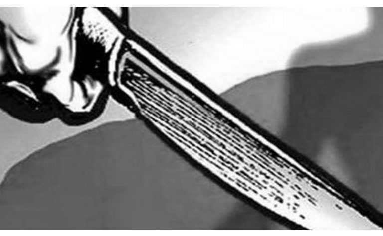 मापसे गरेका चालकले गरे सहचालकमाथि चक्कु प्रहार