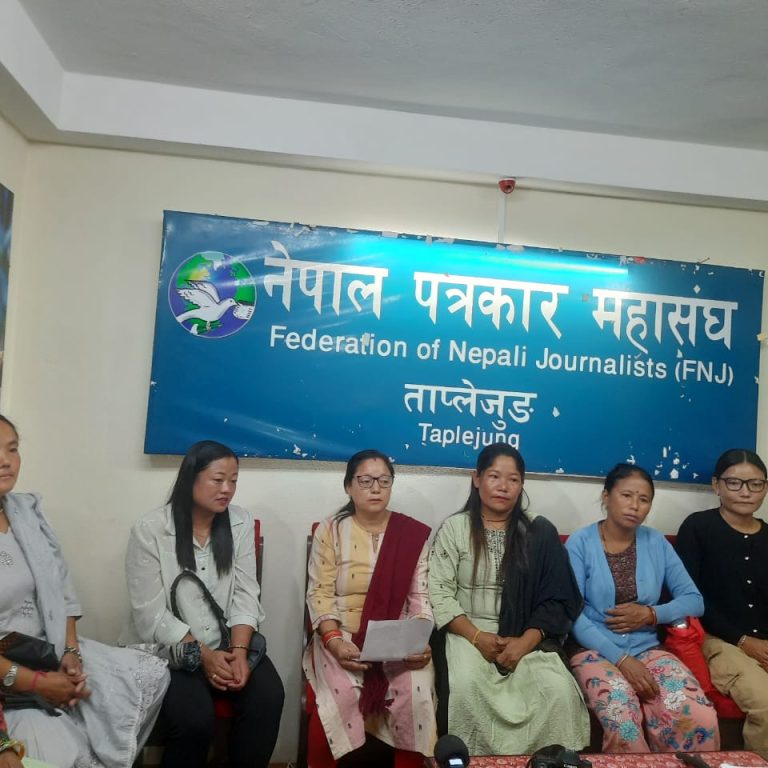 सुँगुरका खोर हटाउने बिषयको बिबाद:साउन २२ गते भित्र खोर हटाउने निर्णय फिर्ता लिन संघर्ष समितिको अल्टिमेटम