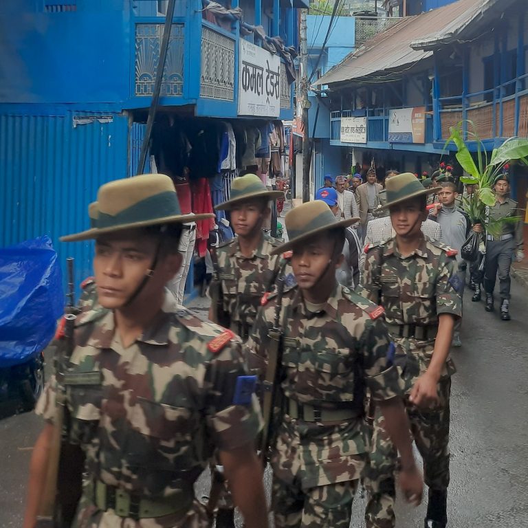 ताप्लेजुङमा गरियो फूलपाती बढाईँ