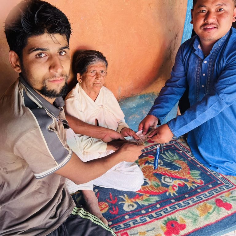 संघीय सरकारको कटौतिमा परेका योजना जोखिम मोलेरै कार्यान्वयन गर्दै ताप्लेजुङका वडाध्यक्ष