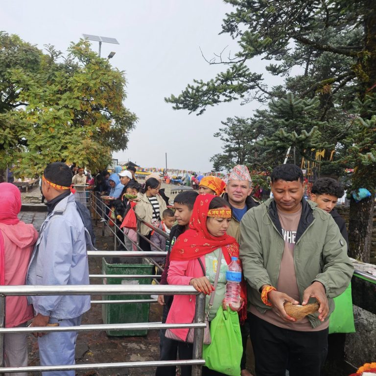 मंगलवार पाथीभरा मन्दिरमा झण्डै एक्काइस सय दर्शनार्थी
