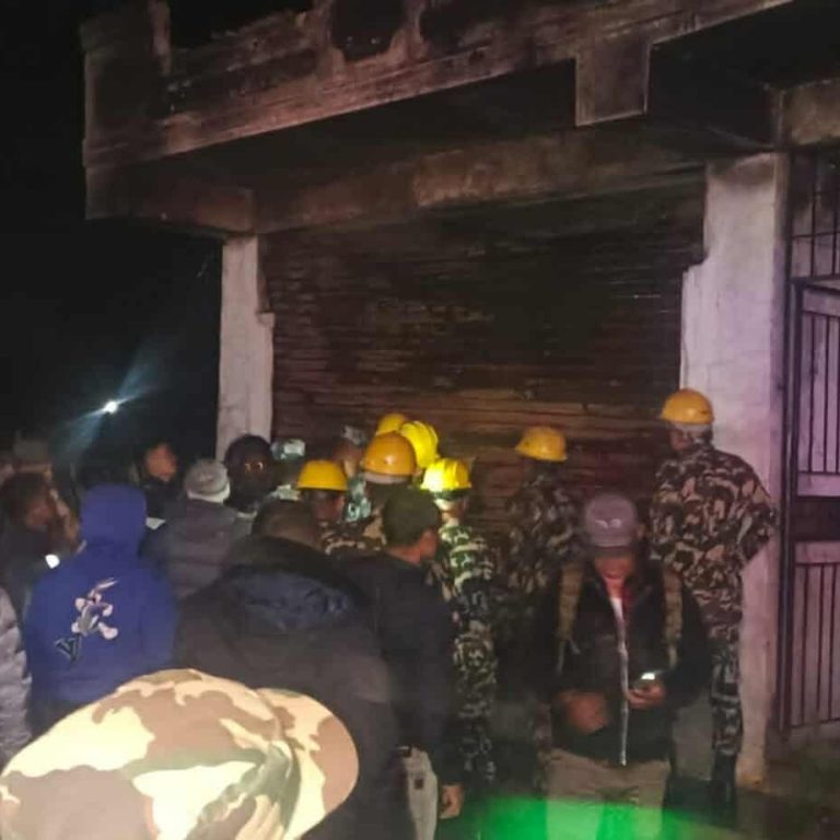 फुङलिङमा एक घरमा आगलागी: ३६ लाख रुपैयाँको क्षति