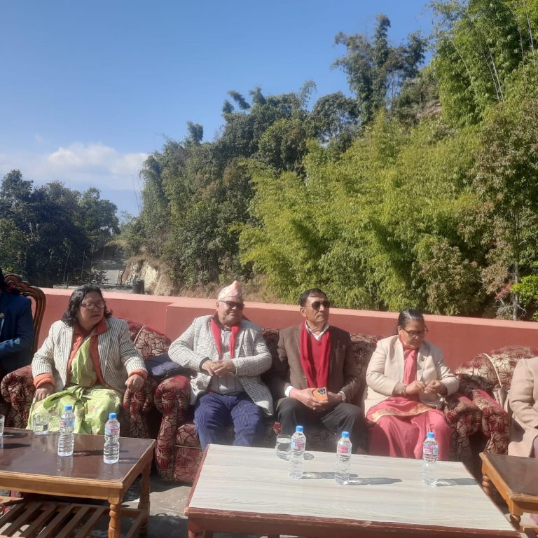 राष्ट्रियसभाको बिधायन समितिका सभापतिको नेतृत्वमा ८ जना सांसदको टोली ताप्लेजुङमा