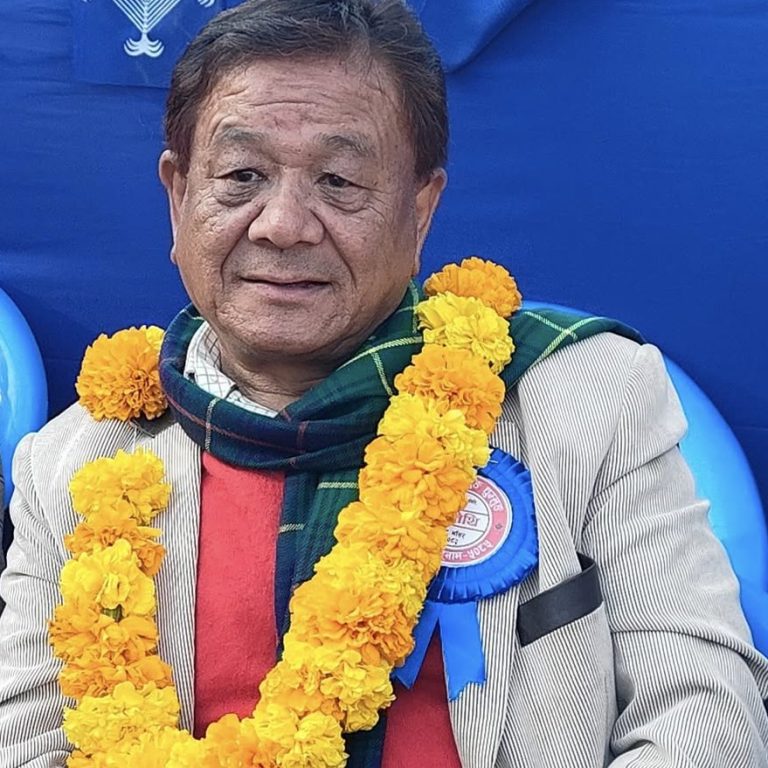 उज्यालो नेपाल पार्टीबाट मादेन र संघीय लोकतान्त्रिक राष्ट्रिय मञ्चबाट लावुङ उम्मेदवार बन्ने