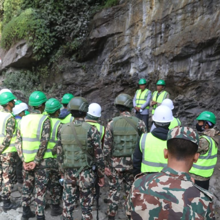 अपर मेवा जलविद्युत आयोजनाको सुरुङ खन्न थालियो,बर्षदिनमा ४ किलोमिटर सुरुङ मार्ग पूरा गर्ने लक्ष्य