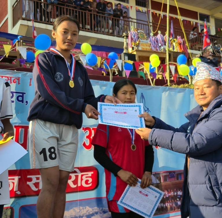 सिरिजङ्गा स्तरीय राष्ट्रपति रनिङ शिल्डमा तेल्लोक च्याम्पियन