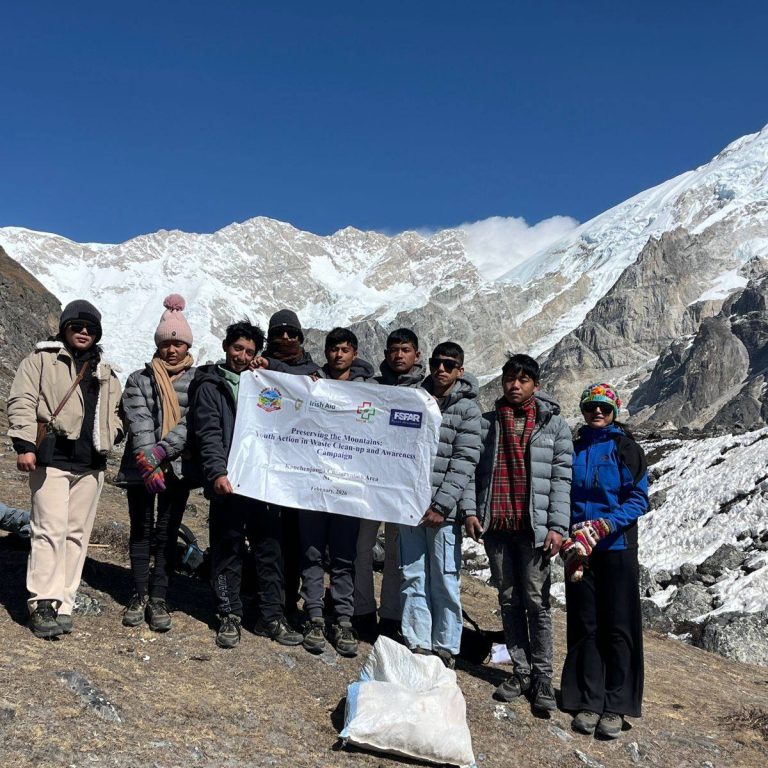 हिमाली क्षेत्रमा फोहोरजन्य सामग्री शून्य  बनाउने अभियान