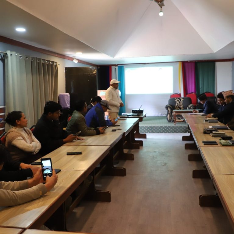 ४ स्थानका मतपेटिका हेलिकोप्टरबाट ढुवानी गरिने,निर्वाचनमा खटिएका कर्मचारीको मत समानुपातिकतर्फमात्र