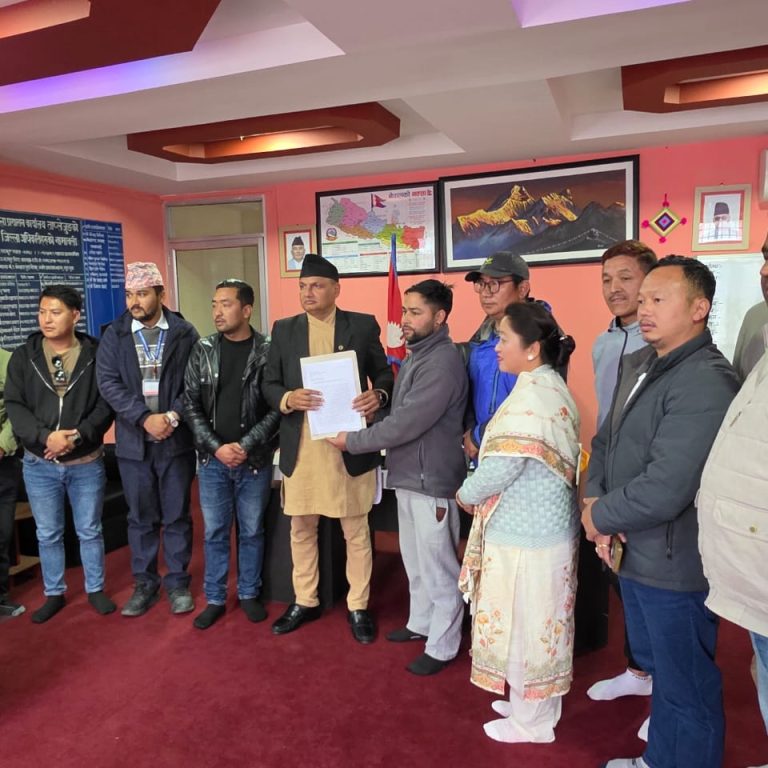 पाथीभरा केवलकार सहित विकास निर्माणका कार्यमा आवश्यक समन्वय र सुरक्षाका लागि प्रधामन्त्रीलाई ज्ञापनपत्र