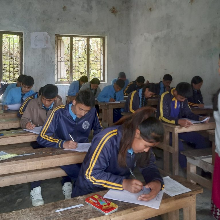 ताप्लेजुङमा सुरुभयो एसईईको उत्तर पुस्तिका जाँच,फुङलिङका ४ केन्द्रको परीक्षण समन्वय इकाईमा हुने