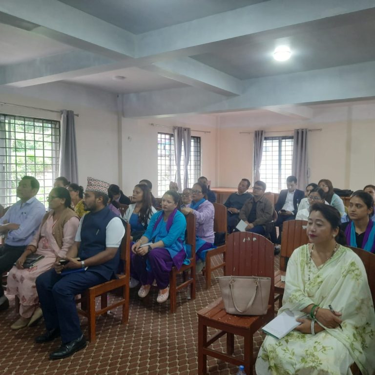 स्तनपानको प्रर्वद्धन र आमाको दुध प्रतिस्थापन गर्ने सामाग्रीको प्रयोग न्यूनीकरणमा सरोकारवालाको जोड