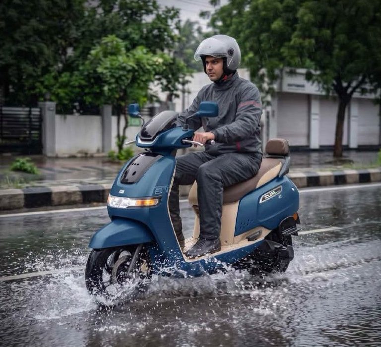 ताप्लेजुङ गोल्डकपमा भाग्यशाली एक दर्शकले टीभिएस कम्पनीको स्कुटर उपहार पाउने