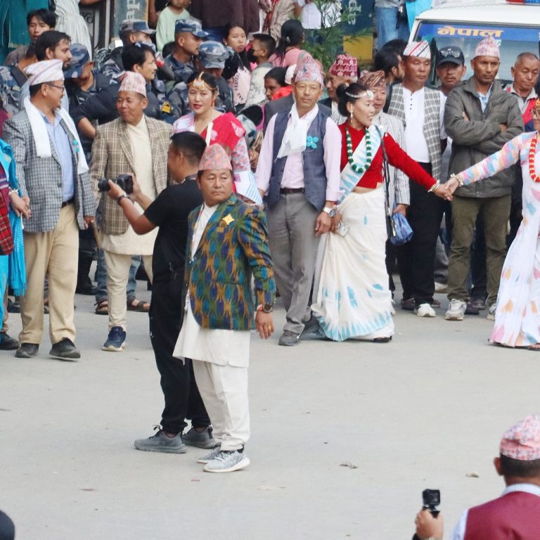कियाचुद्वारा फुङ्लिङमा सामुहिक धान नाच आयोजना