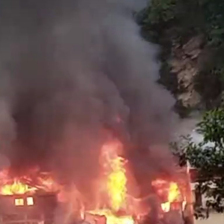 दोभान आगलागीमा दुईजना घाइते